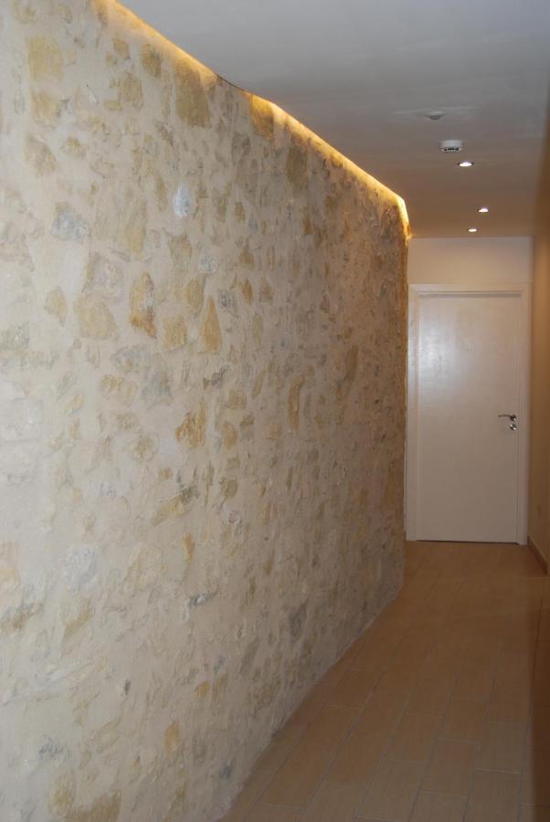 Fonda Comerc Estudio Doble Torroella de Montgrí Dış mekan fotoğraf