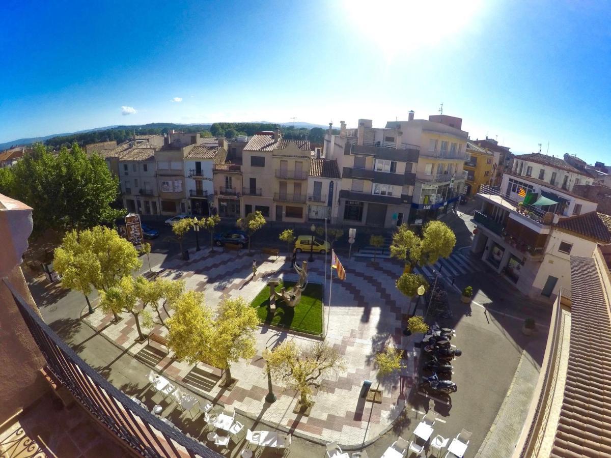 Fonda Comerc Estudio Doble Torroella de Montgrí Dış mekan fotoğraf